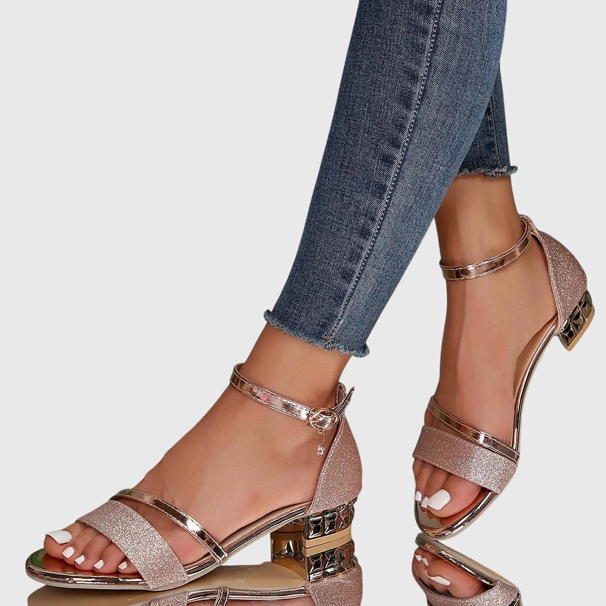 Sandalias ortopédicas de tacón con tiras elegantes y plantilla ergonómica para mujer, cómodas y versátiles para verano o evento