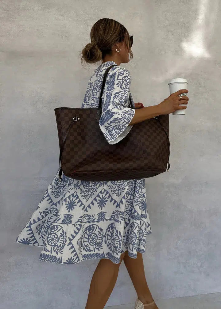 Vestido mini con estampado y manga larga para mujer