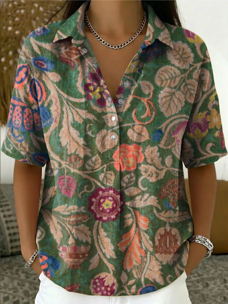 Blusa femenina con cuello y print, elegante y cómoda