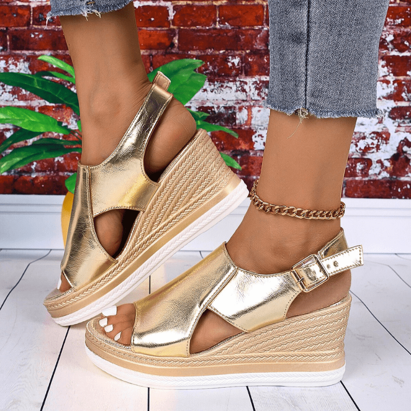 Sandalias ortopédicas de cuña con tiras metálicas y plantilla ergonómica para mujer, cómodas y elegantes para verano o diario