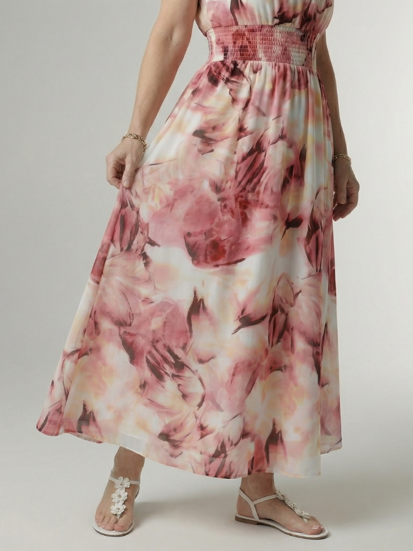 Vestido Midi con Estampado Floral Recogido y Cuello Halter | Diseño Elegante
