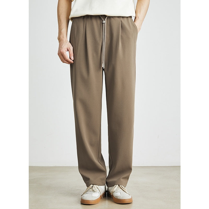 Pantalón recto para hombre de tejido ligero y fluido, corte clásico y cómodo para uso diario