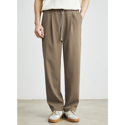 Pantalón recto para hombre de tejido ligero y fluido, corte clásico y cómodo para uso diario