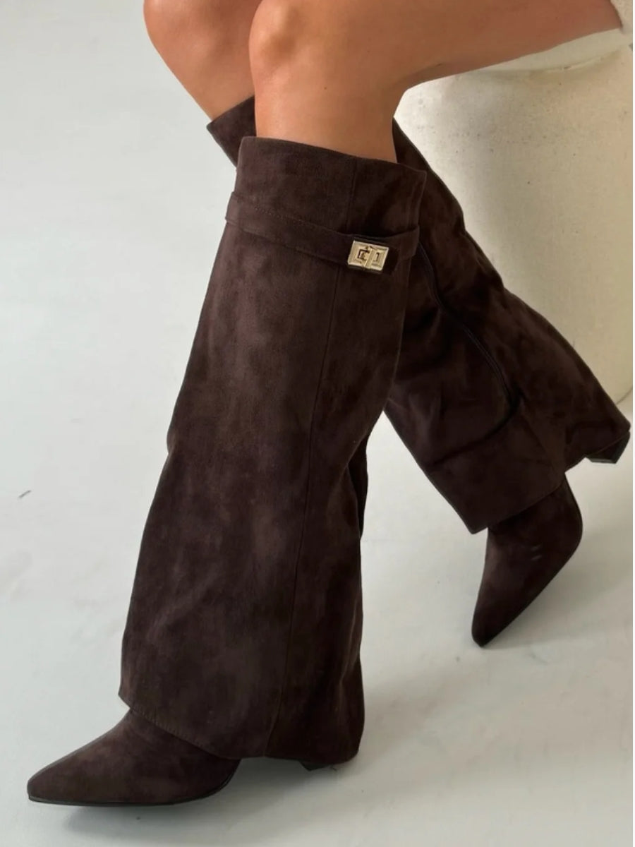 Botas mujer estilosa y confortable, ideales para otoño o invierno