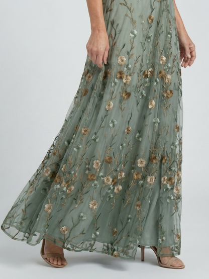 Vestido Maxi con Estampado Floral y Corte Fluido | Estilo Boho Elegante