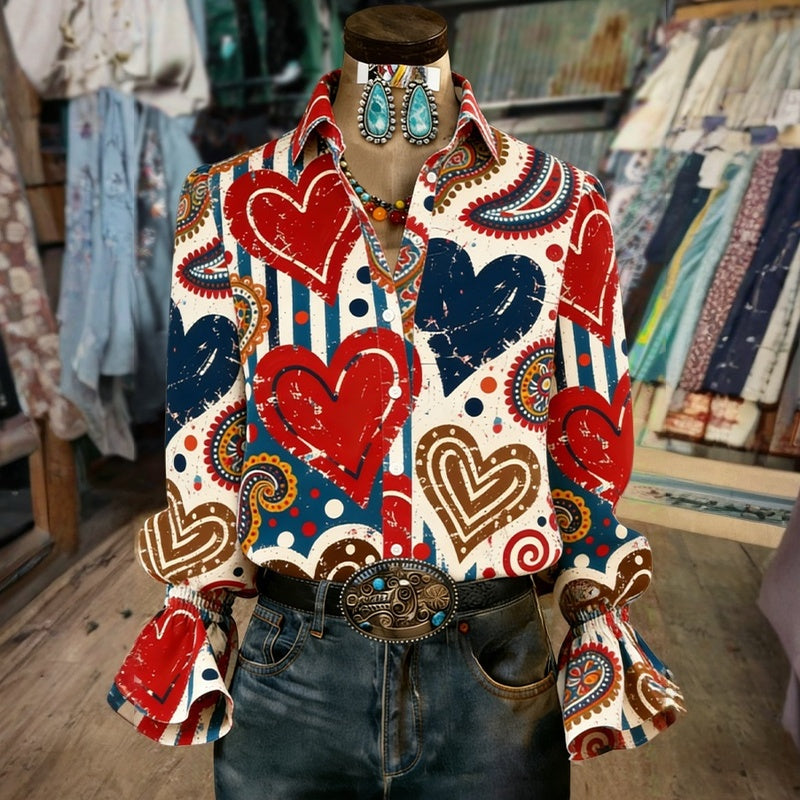 Blusa femenina elegante con estampado de corazones, estilo moderno y cómoda