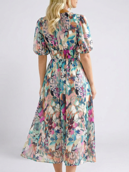 Vestido midi con cuello en V fruncido floral - fresco y elegante