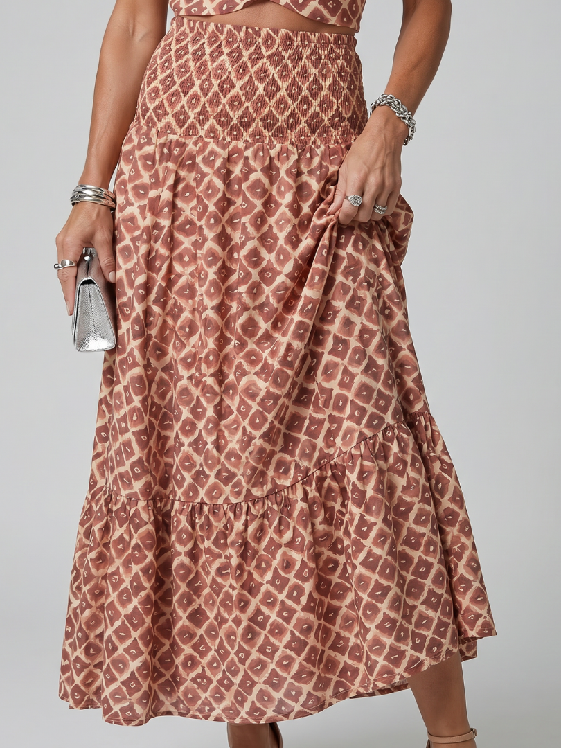 Vestido Midi Cruzado con Estampado Geométrico y Cuello Halter | Elegante