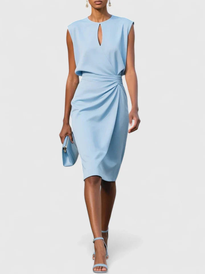 Vestido midi sofisticado con escote keyhole, drapeado lateral y corte entallado para mujer