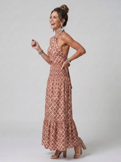 Vestido Midi Cruzado con Estampado Geométrico y Cuello Halter | Elegante