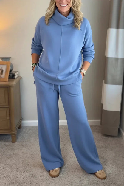 Elegante conjunto informal de dos piezas para mujer con top de cuello alto y pantalón ancho cómodo