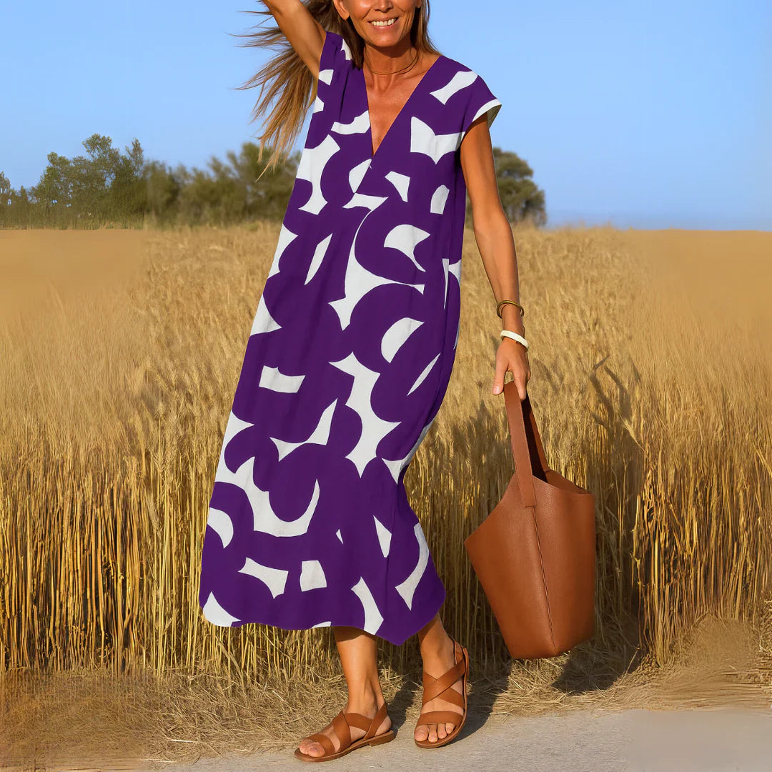 Vestido con Detalles Calados y Cuello Redondo | Estilo Femenino