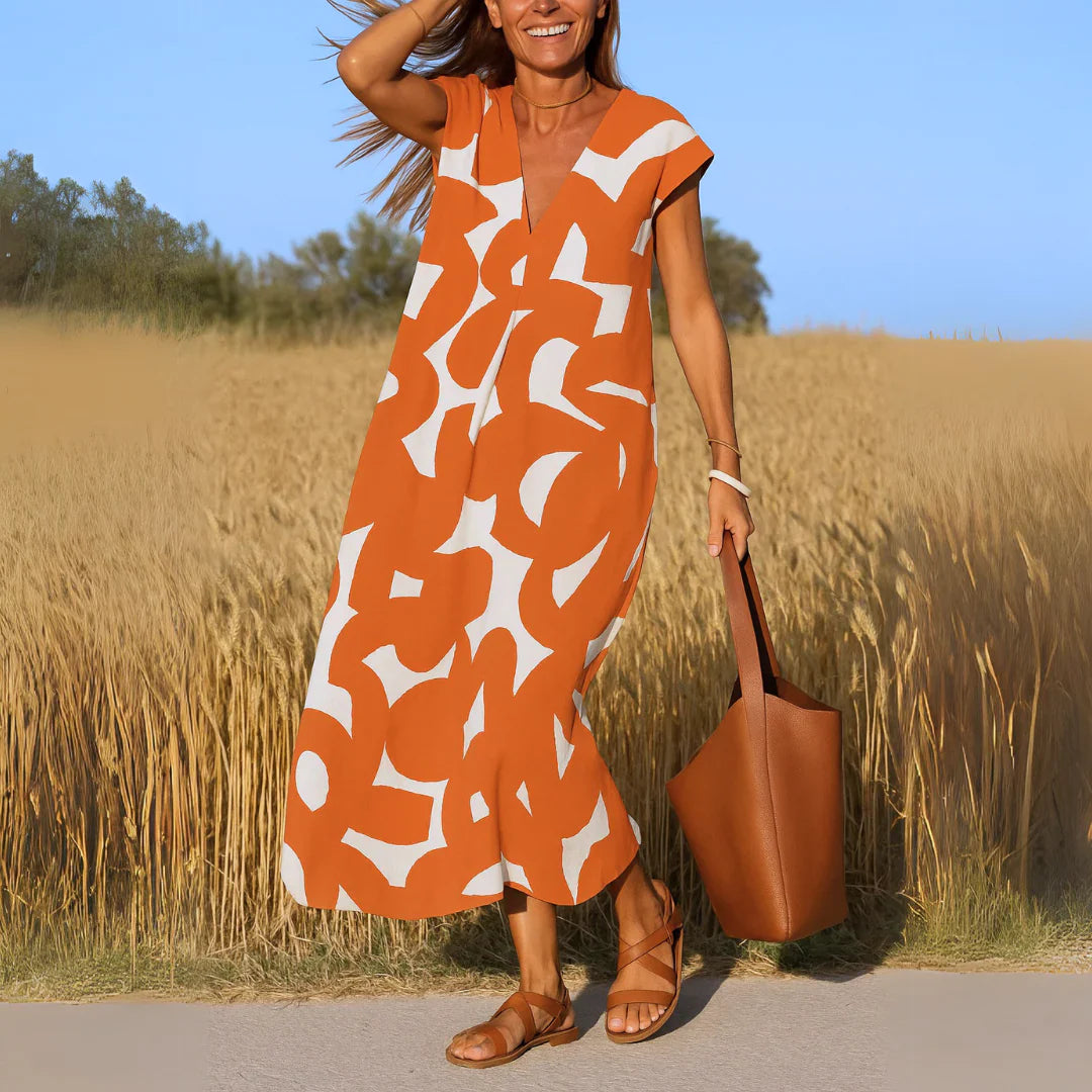 Vestido con Detalles Calados y Cuello Redondo | Estilo Femenino