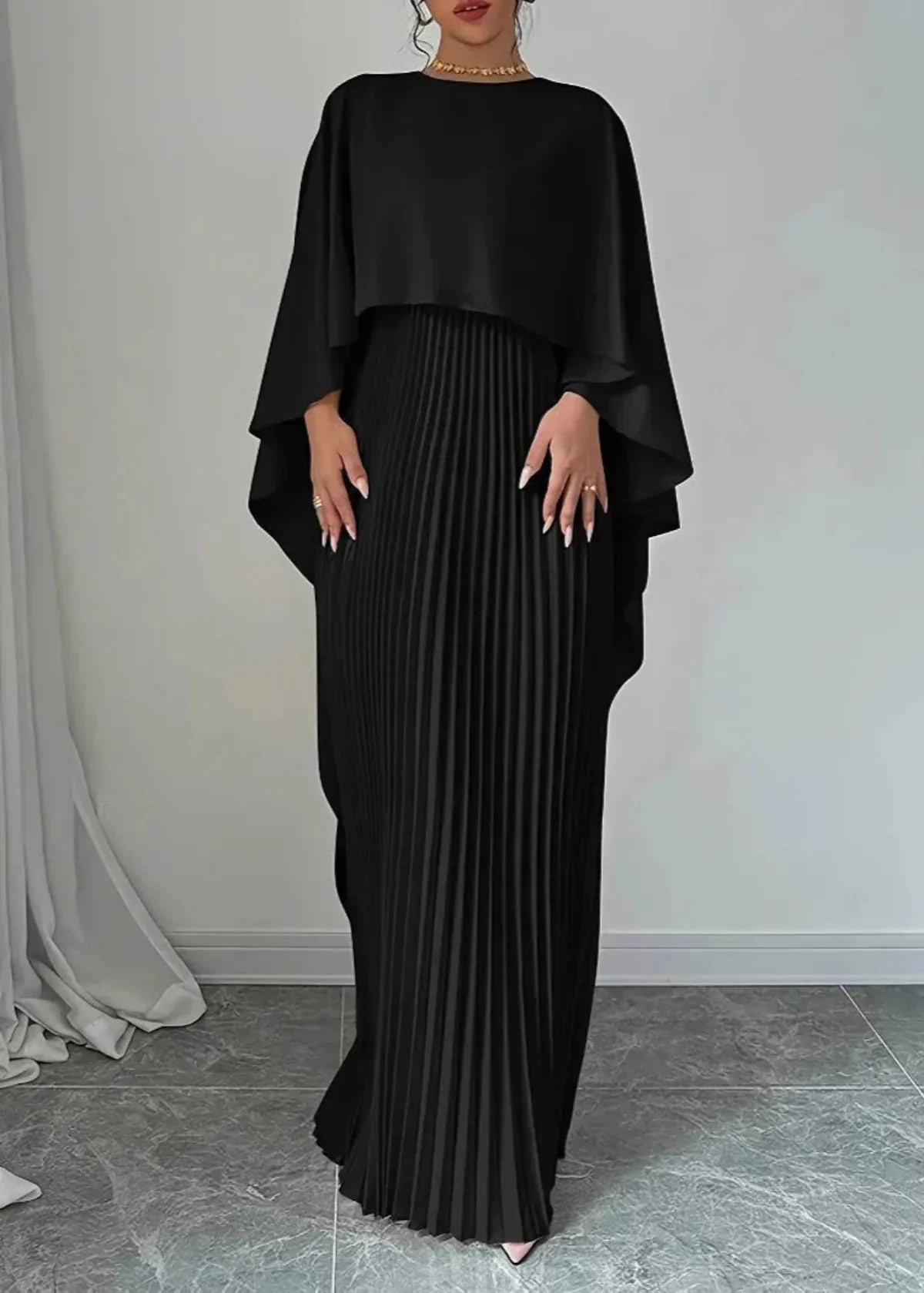 Vestido Invitada Plisado con Gorro Maxi II | Estilo Elegante