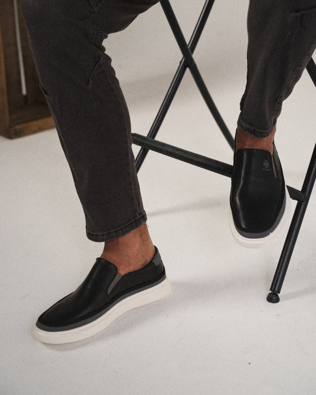 Zapatos slip-on para hombre, cómodos y versátiles para uso diario