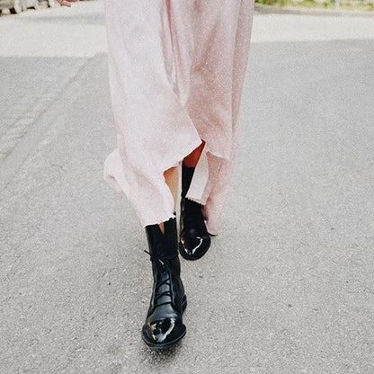 Botas de cuero elegantes con cordones frontales y suela cómoda para mujer, modernas y versátiles para otoño o uso diario