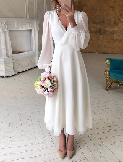 Vestido de novia clásico para mujer con mangas largas y silueta fluida, elegante y romántico