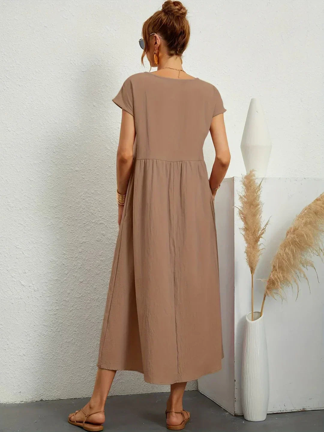 Vestido Midi Fluido de Elegancia Atemporal | Estilo Clásico