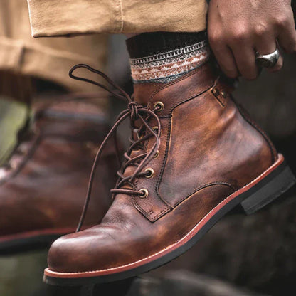 David | Botas de Lujo de Cuero para Hombre con Acabado Brillante y Elegante