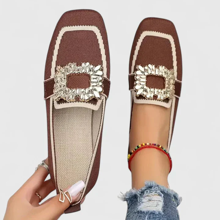 Mocasines ortopédicos con hebilla decorativa y plantilla ergonómica para mujer, elegantes y cómodos para oficina o uso diario