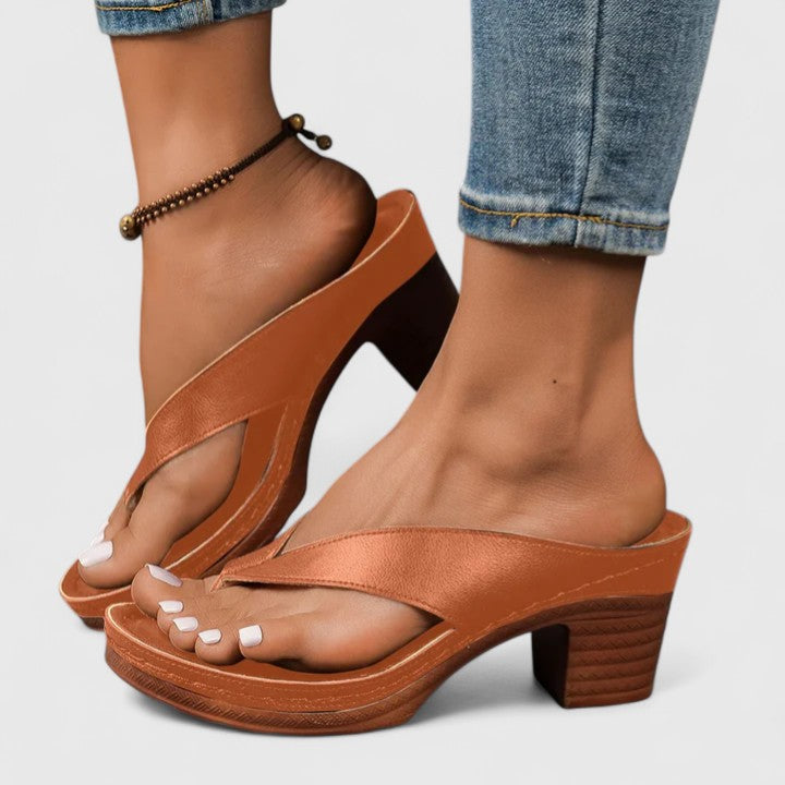 Sandalias de tacón ortopédico con tiras de cuero y soporte ergonómico para mujer, cómodas y elegantes para verano o diario