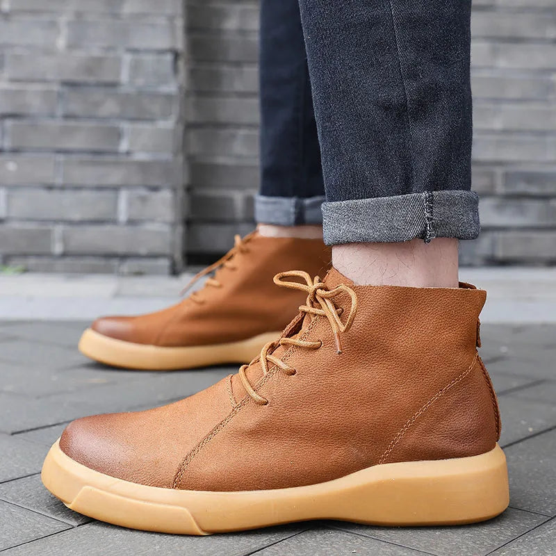 Zapatos elegantes de cuero para hombre con acabado refinado y estilo atemporal, ideales para looks formales