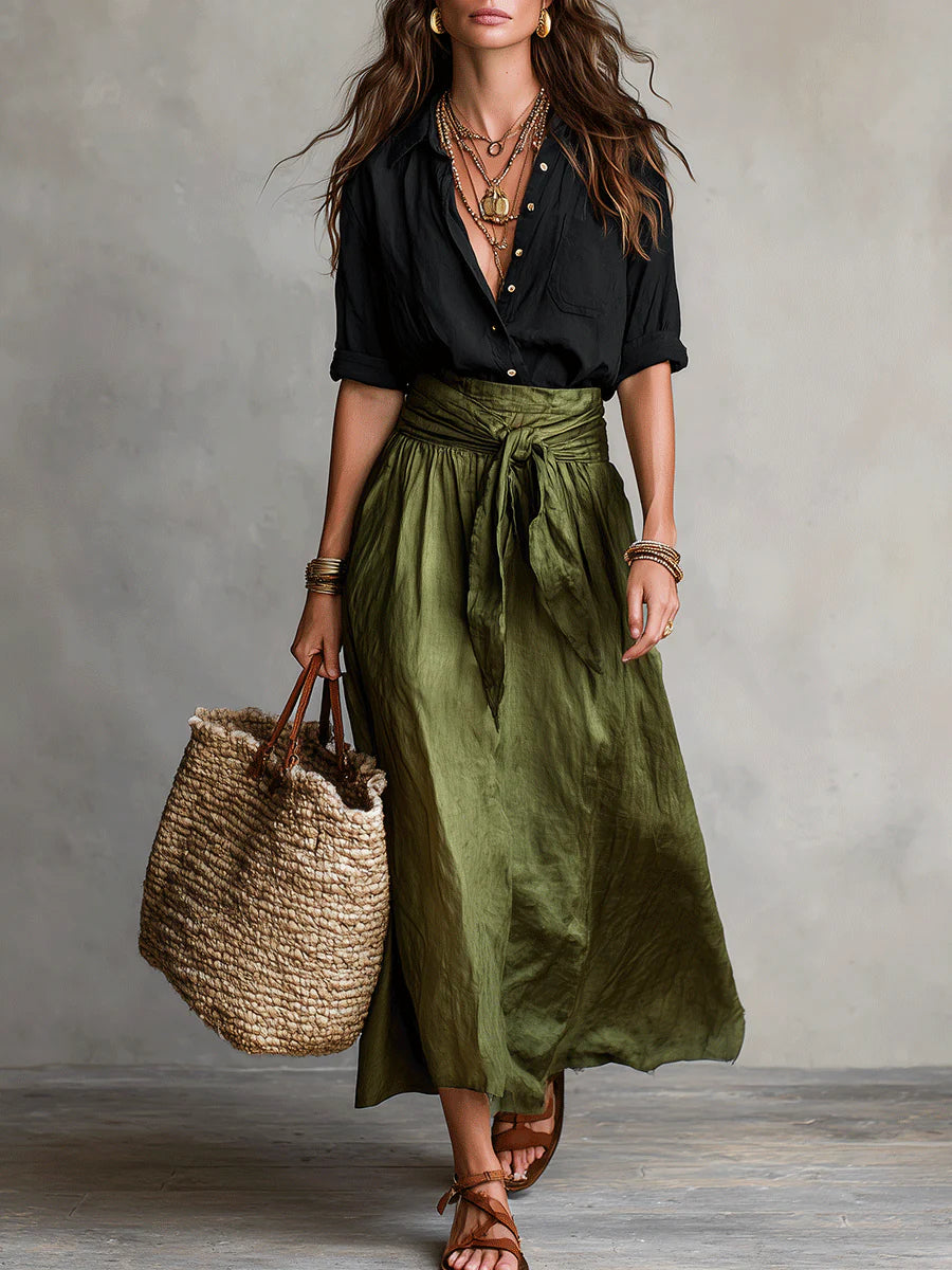 Pia | Conjunto de Dos Piezas con Camiseta Negra y Falda Midi Verde Olivo