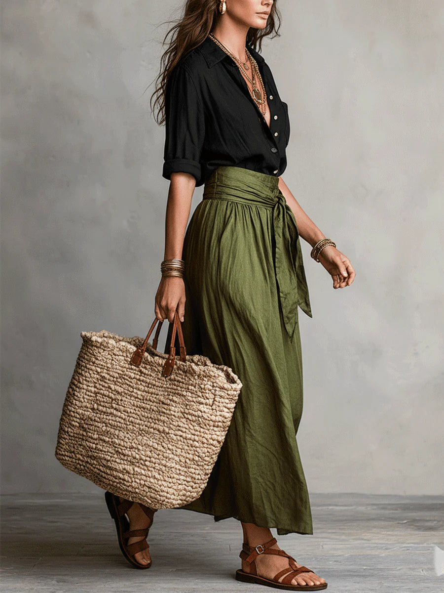 Pia | Conjunto de Dos Piezas con Camiseta Negra y Falda Midi Verde Olivo