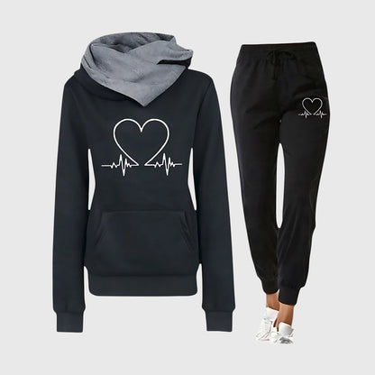 Bettina | Conjunto Deportivo Cómodo con Diseño de Corazón para Mujer