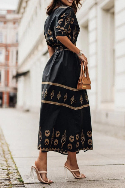 Vestido largo con cuello de solapa y estampado geométrico