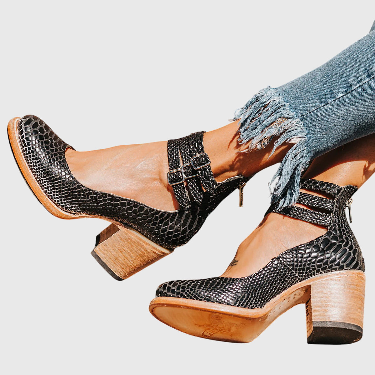 Sandalias elegantes y cómodas para mujer con suela ergonómica y tiras ajustables