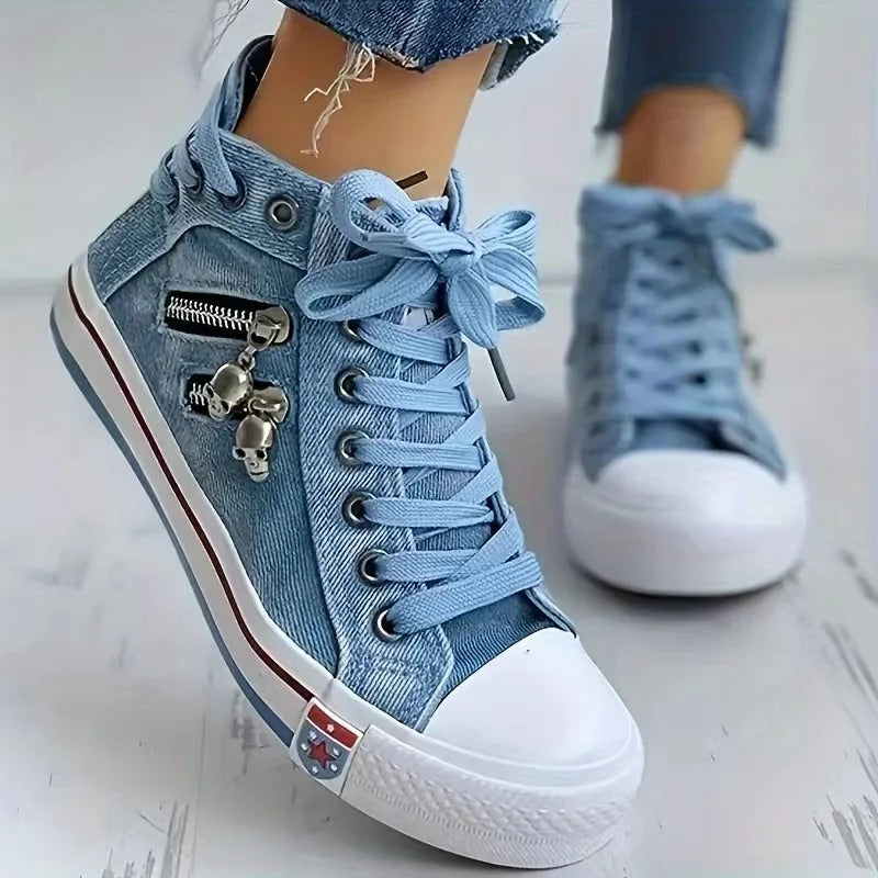 Bernicia | Sneaker tendencia urbana - look denim y cremallera