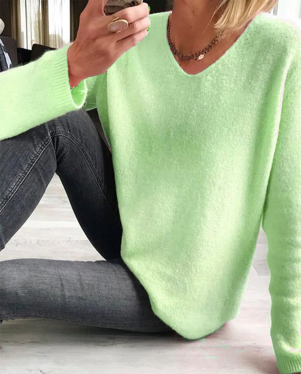 Jersey de punto suave con cuello en V elegante para mujer