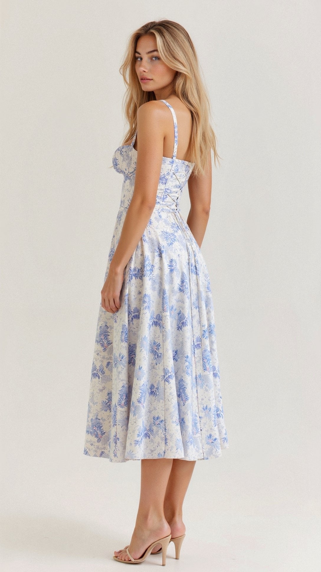 Vestido Midi Corsé floreado Escote Corazón Tirantes
