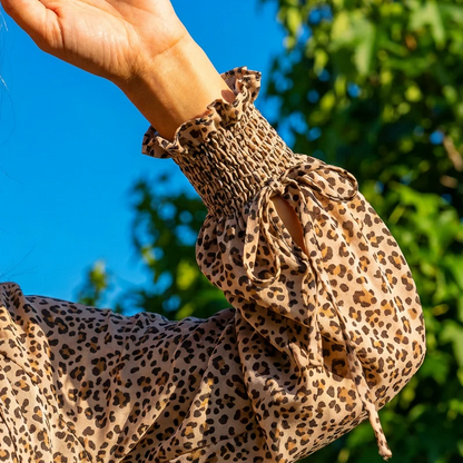 Vestido mini con escote en V, volantes y manga larga para mujer, ligero y elegante
