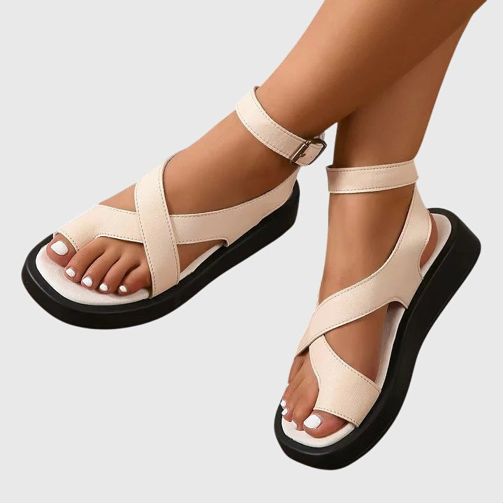 Sandalias gladiator planas con tiras anchas para mujer