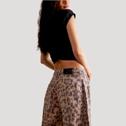Pantalón vaquero pernera barril estampado leopardo para mujer - Tenden
