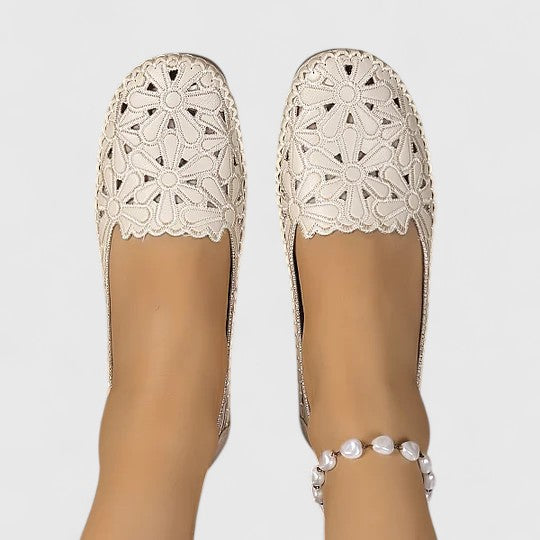 Zapatos planos con perforaciones elegantes para mujer