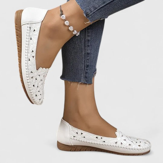 Zapatos planos con perforaciones elegantes para mujer
