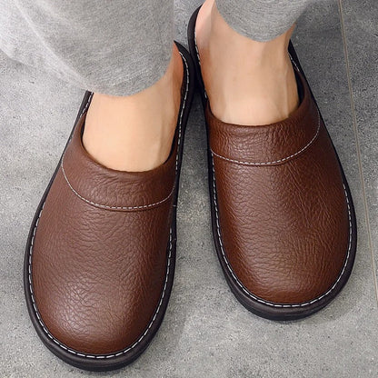 Zapatillas Casa Hombre – Elegantes de Cuero, Resistentes y Cálidas