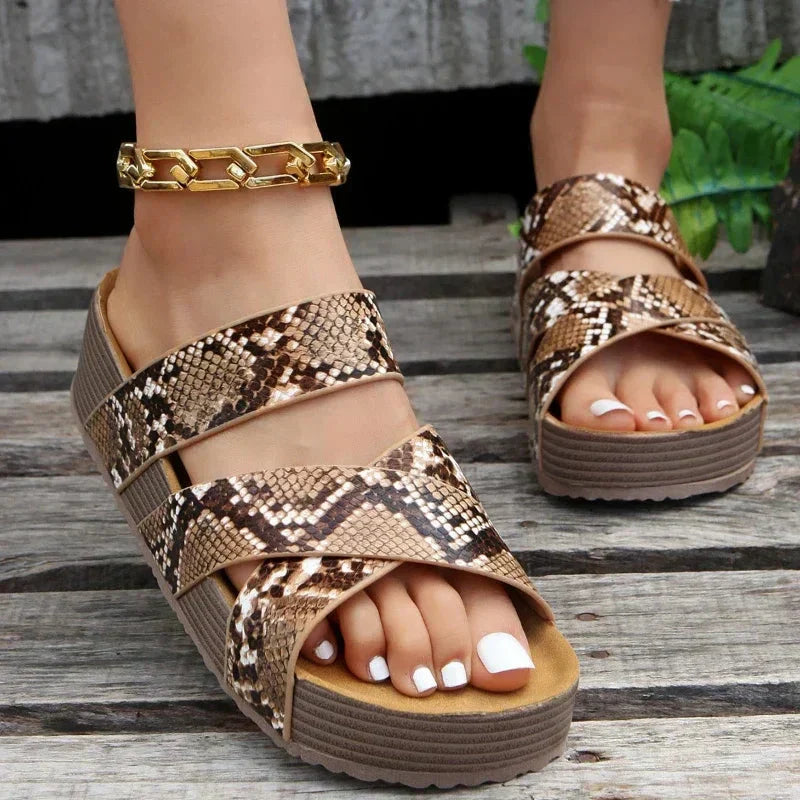 Sandalias ortopédicas de cuero con tiras trenzadas y suela ergonómica para mujer, cómodas y elegantes para verano o uso diario