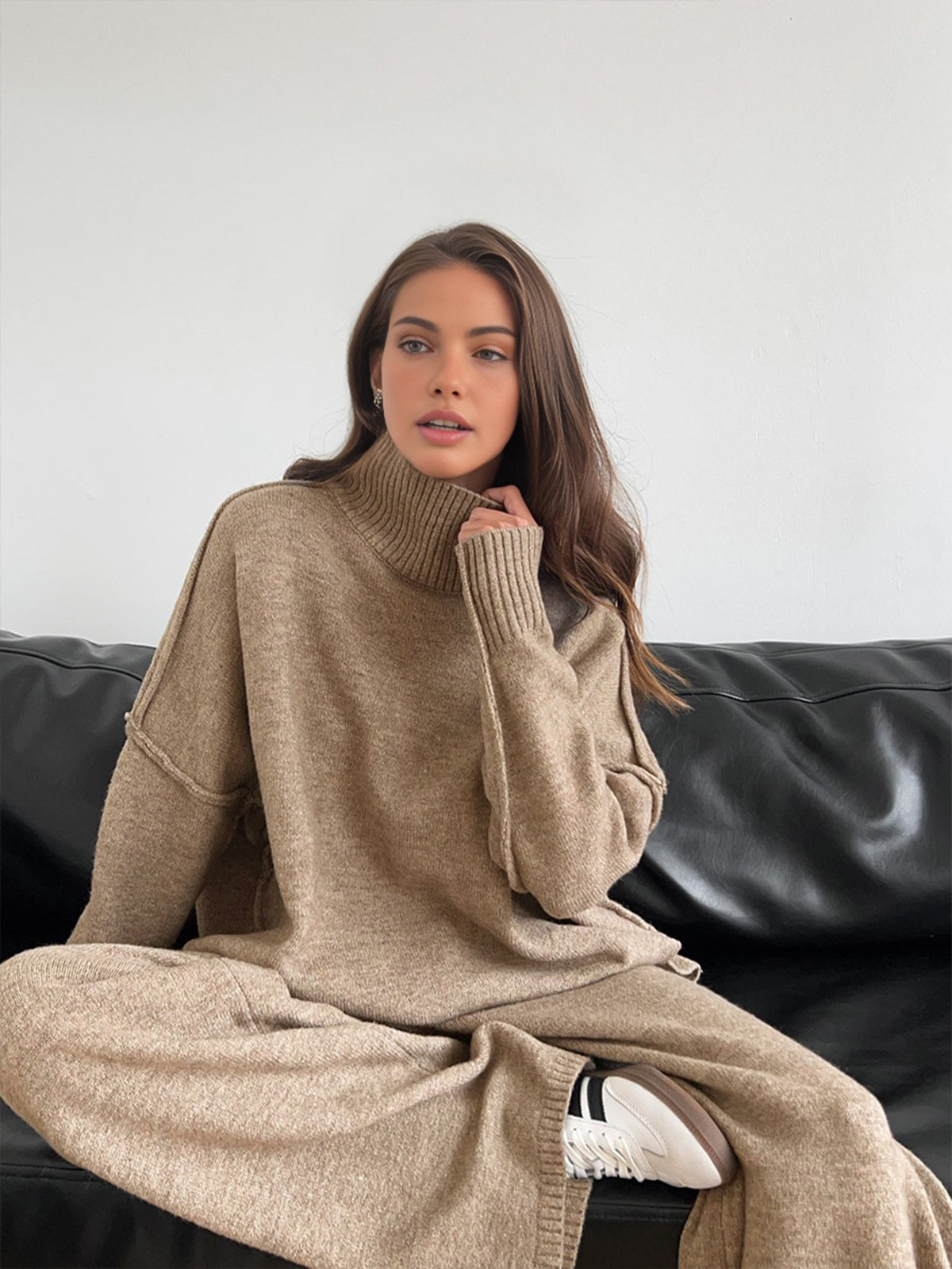 Rowan | Conjunto de Punto con Cuello Alto y Pantalones Anchos para Mujer