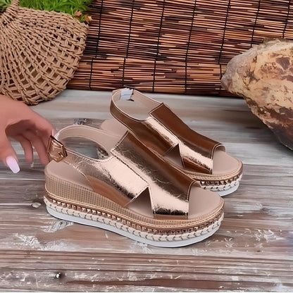 Sandalias ortopédicas de cuña con tiras metálicas y plantilla ergonómica para mujer, cómodas y elegantes para verano o diario