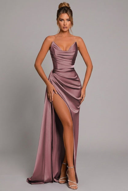 Vestido Satén Maxi Pliegues Escote Corazón Slit Lateral