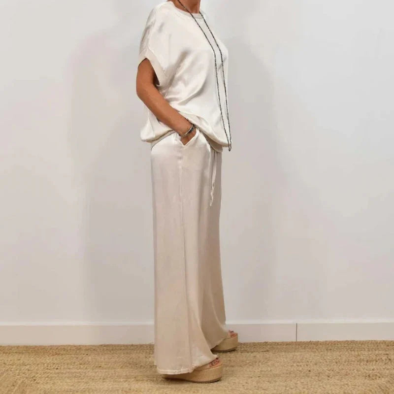 Traje elegante de dos piezas con blazer y pantalón para mujer, sofisticado para oficina o evento