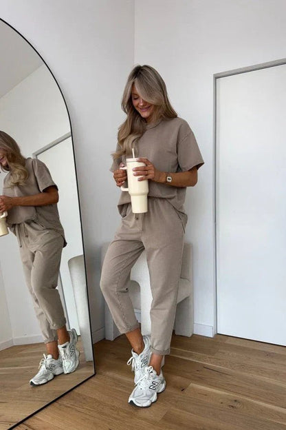 Conjunto de Dos Piezas con Top Oversized y Bermudas | Estilo Descanso