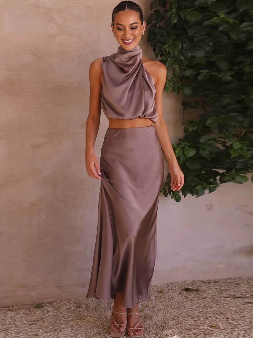 Conjunto de noche con cuello halter para mujer