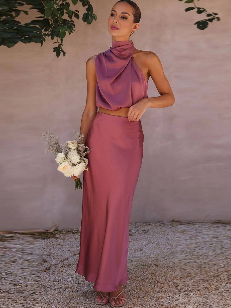 Conjunto de noche con cuello halter para mujer
