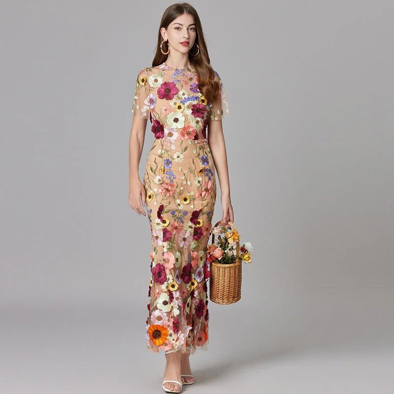 Women's Floral Applique Sleeveless Maxi Dress